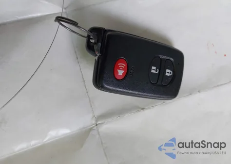 2014 Toyota Prius Three from USA, damaged, VIN JTDKN3DU7E1746200